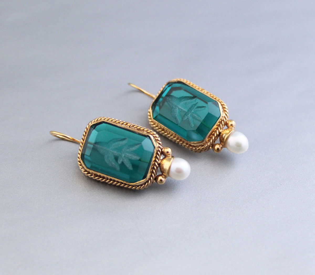 Intaglio Glass Earrings, Vintage Victorian Brass with Pearl, photo 7