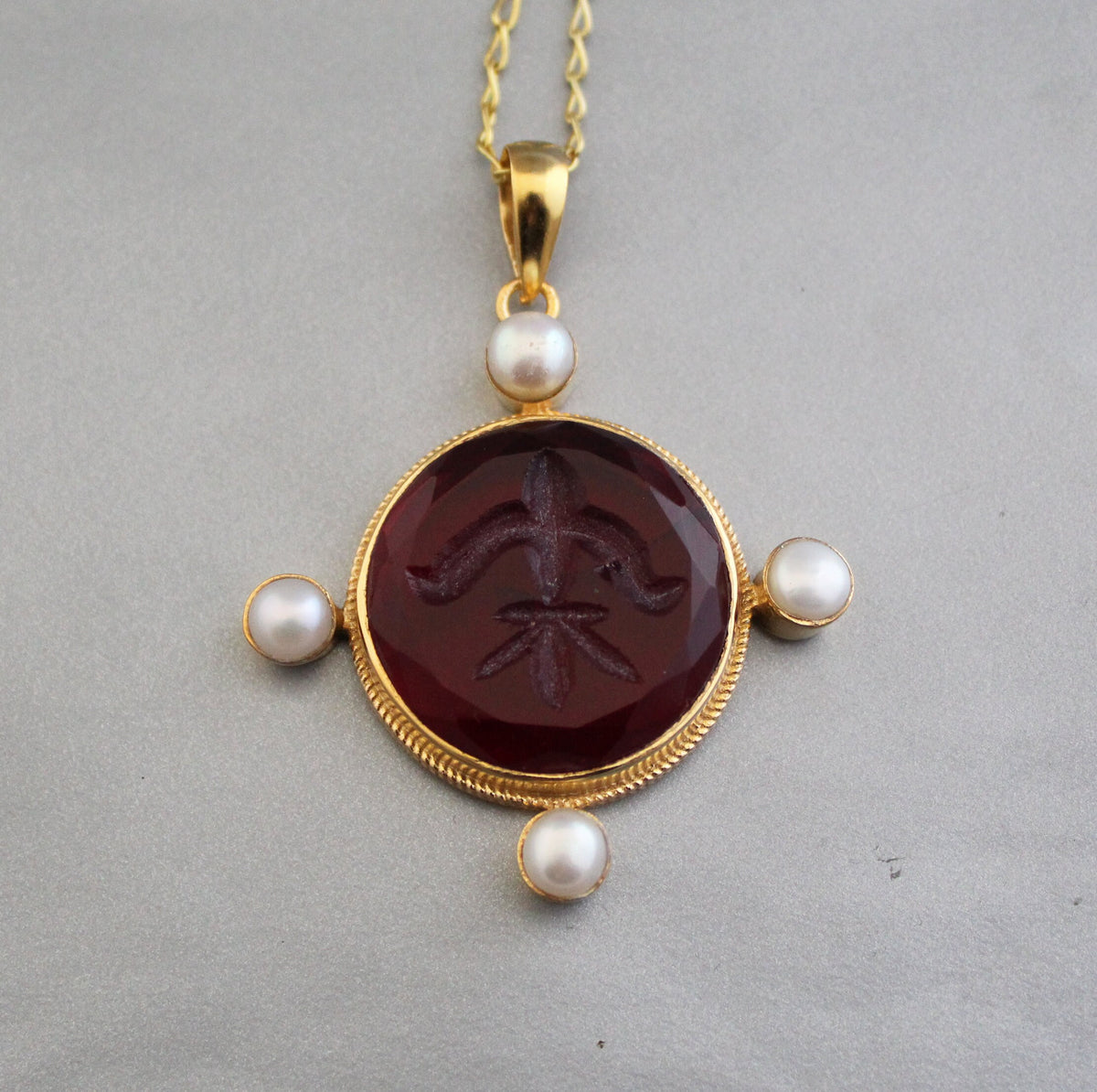 Quartz Intaglio Necklace, Victorian Style, 18K Gold Vermeil with Pearls, photo 7