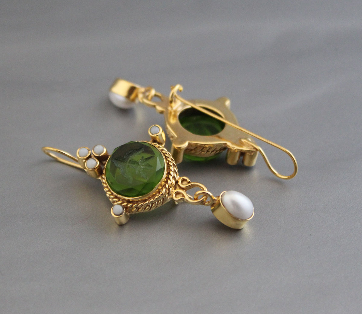 Small Green Round Intaglio Earrings, Art Deco Style, Gold Plated, photo 2