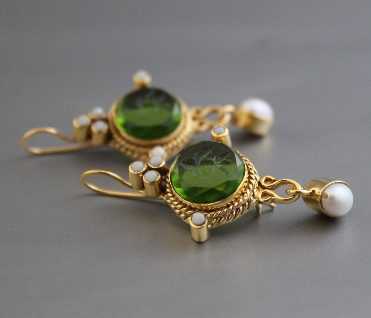 Small Green Round Intaglio Earrings, Art Deco Style, Gold Plated, photo 10