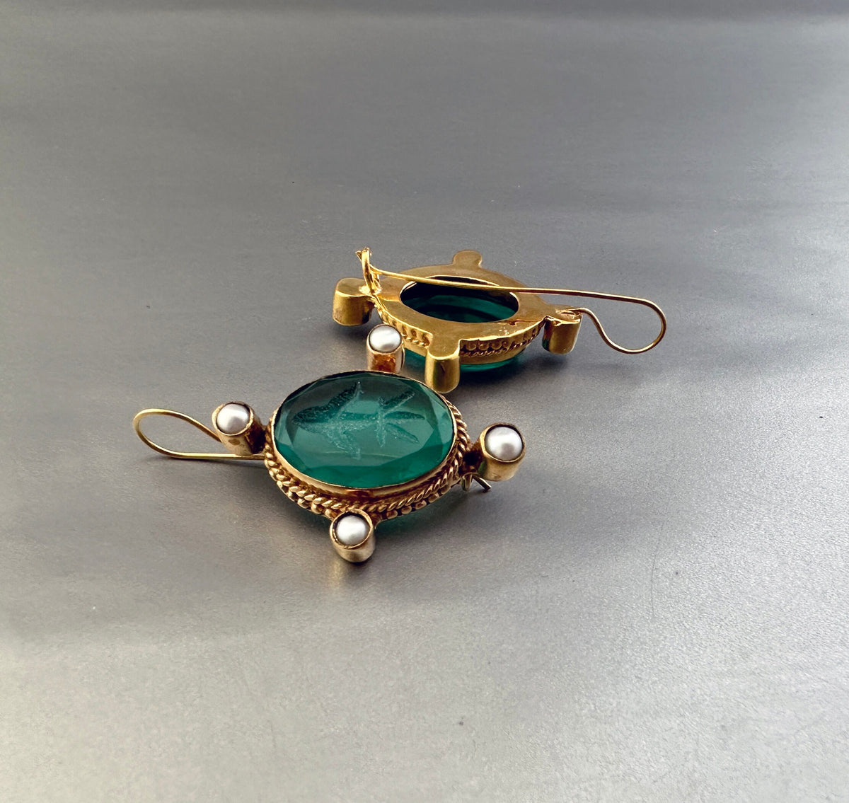 Green Glass Intaglio Earrings, Oval Pearl Accent, 18K Gold, photo 10