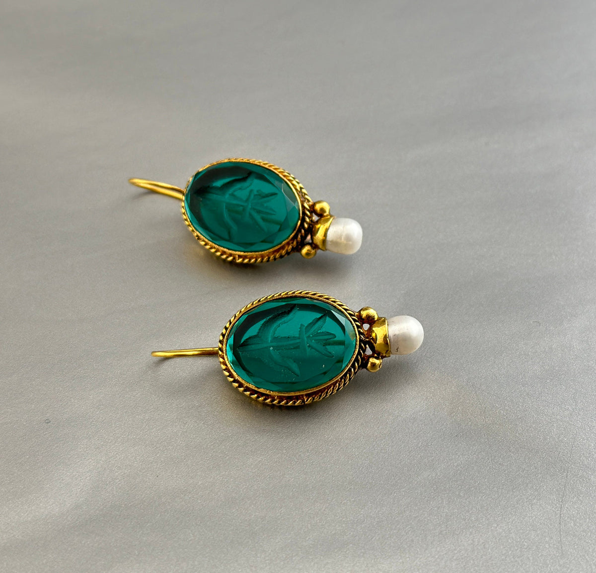 Green Glass Intaglio Earrings, Edwardian Gold and Pearl, photo 9