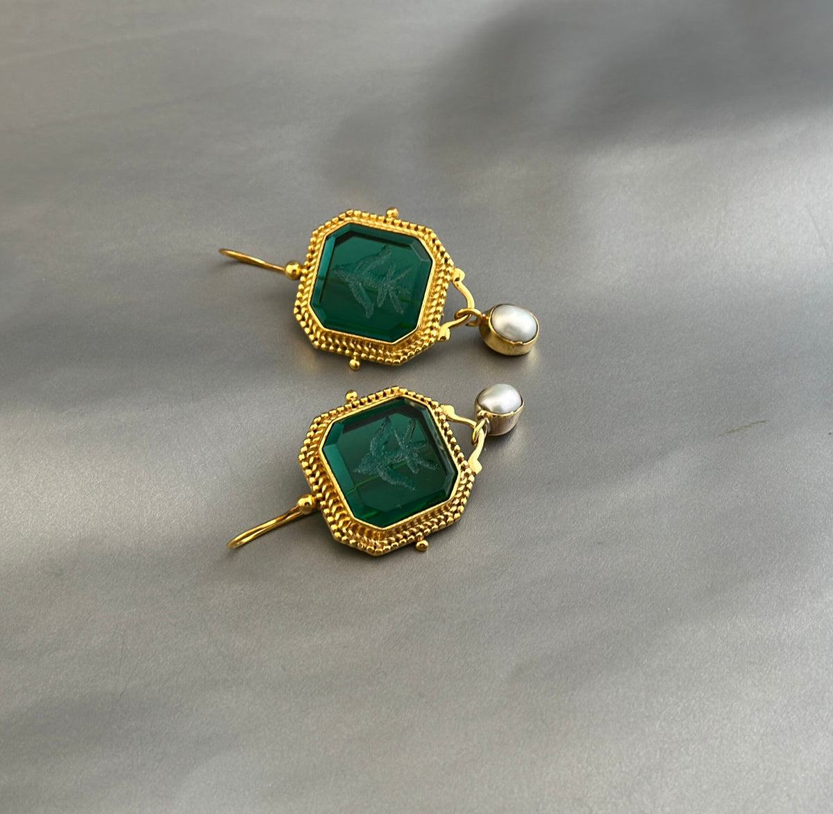 Green Intaglio Earrings, Edwardian Style, 18K Gold, photo 8