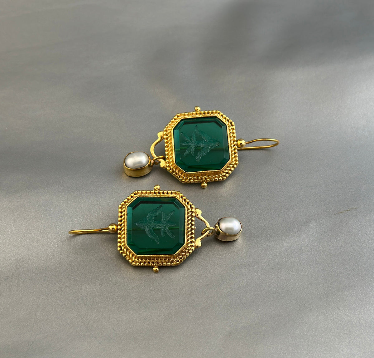 Green Intaglio Earrings, Edwardian Style, 18K Gold, photo 6