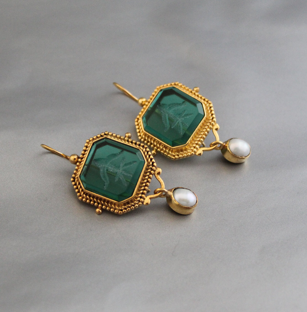 Green Intaglio Earrings, Edwardian Style, 18K Gold, photo 9