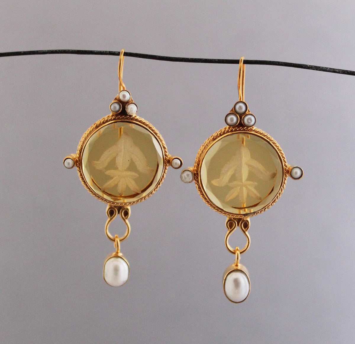 Fleur-de-lis Intaglio Earrings, Victorian Style, 14K Gold, photo 5