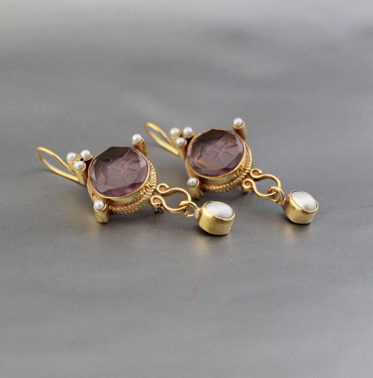 Purple Round Intaglio Earrings, 1920s Art Deco Style, Gold Plated, photo 7