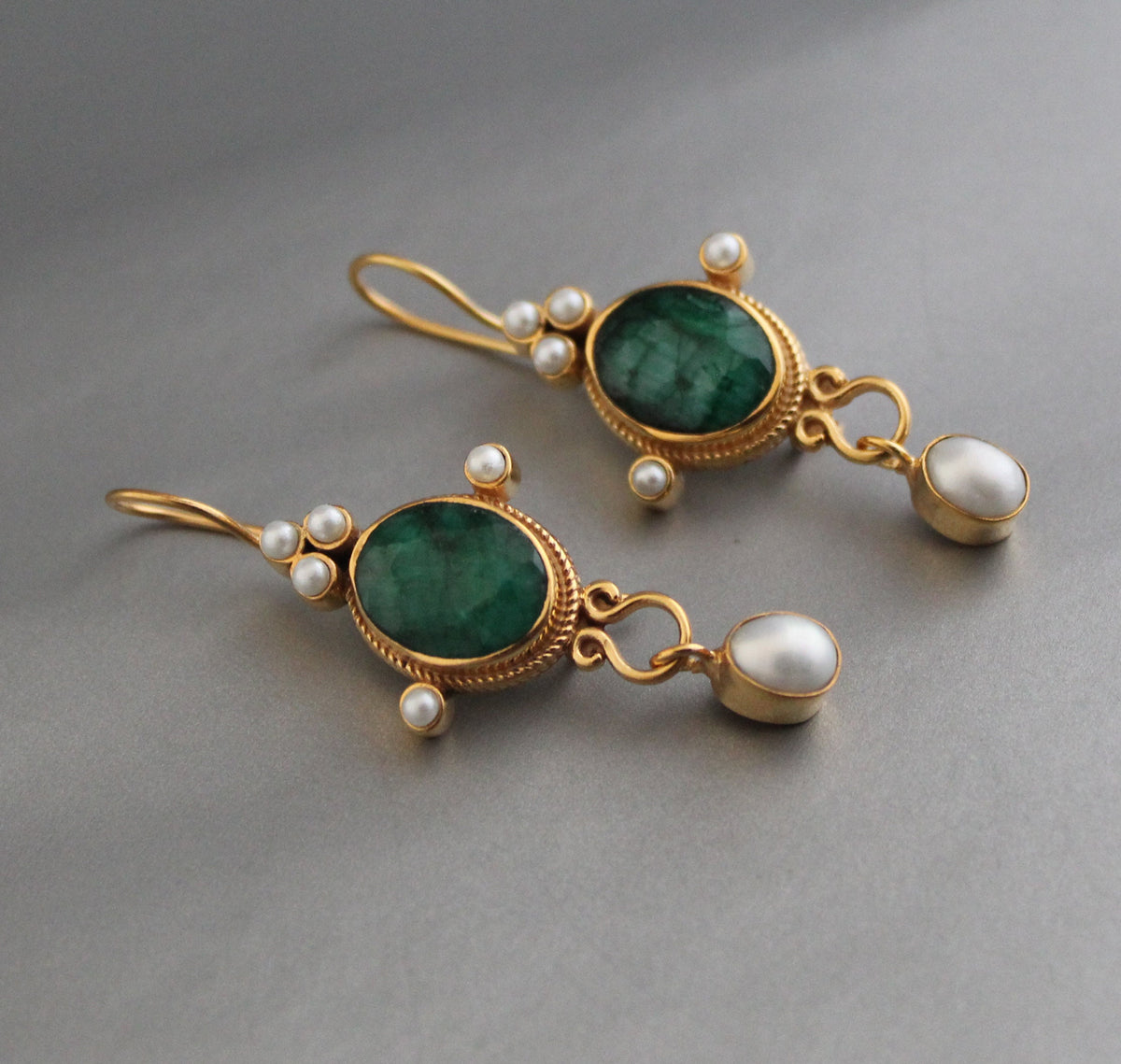 Emerald and Pearl Earrings, Art Nouveau Style, 18K Gold, photo 5