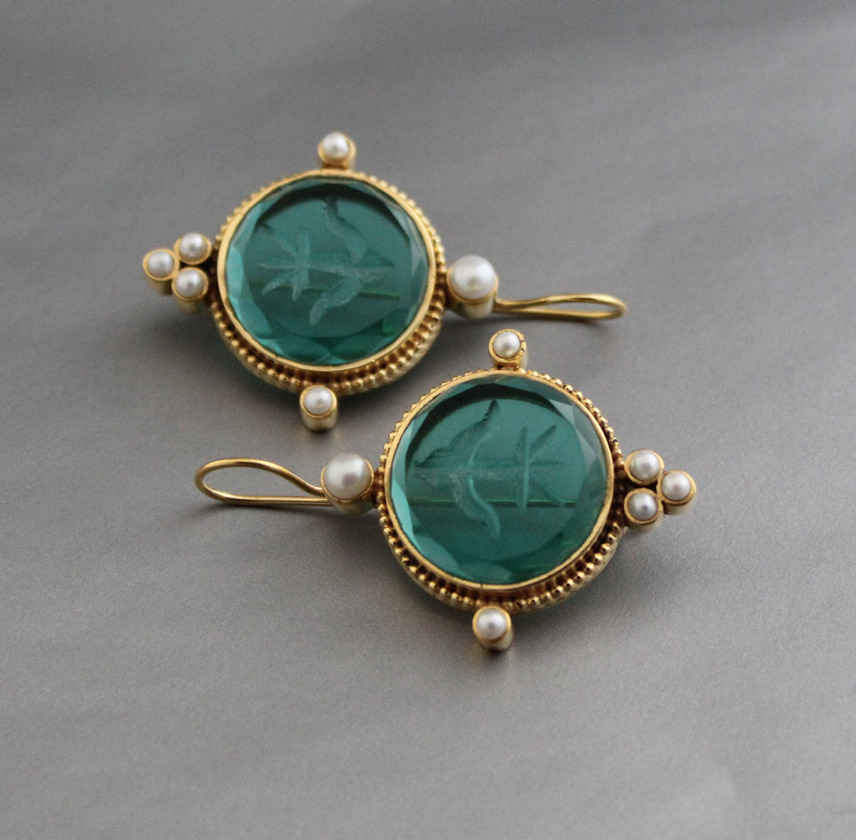 Intaglio Glass Earrings, Vintage Bridal Style, Brass with Pearls, photo 5