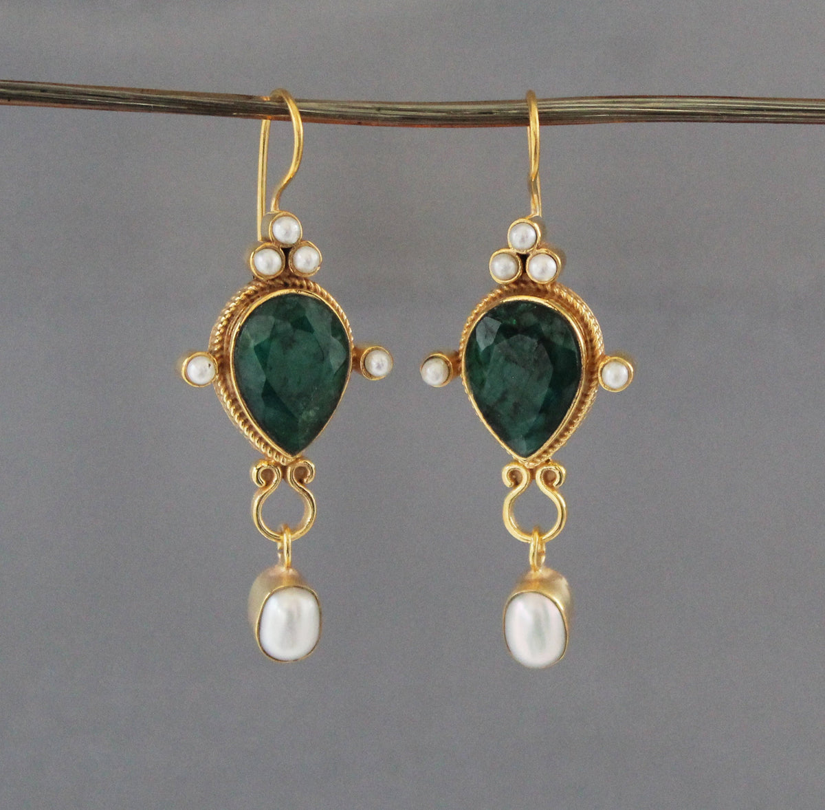 Emerald Earrings, Edwardian Style, Gold