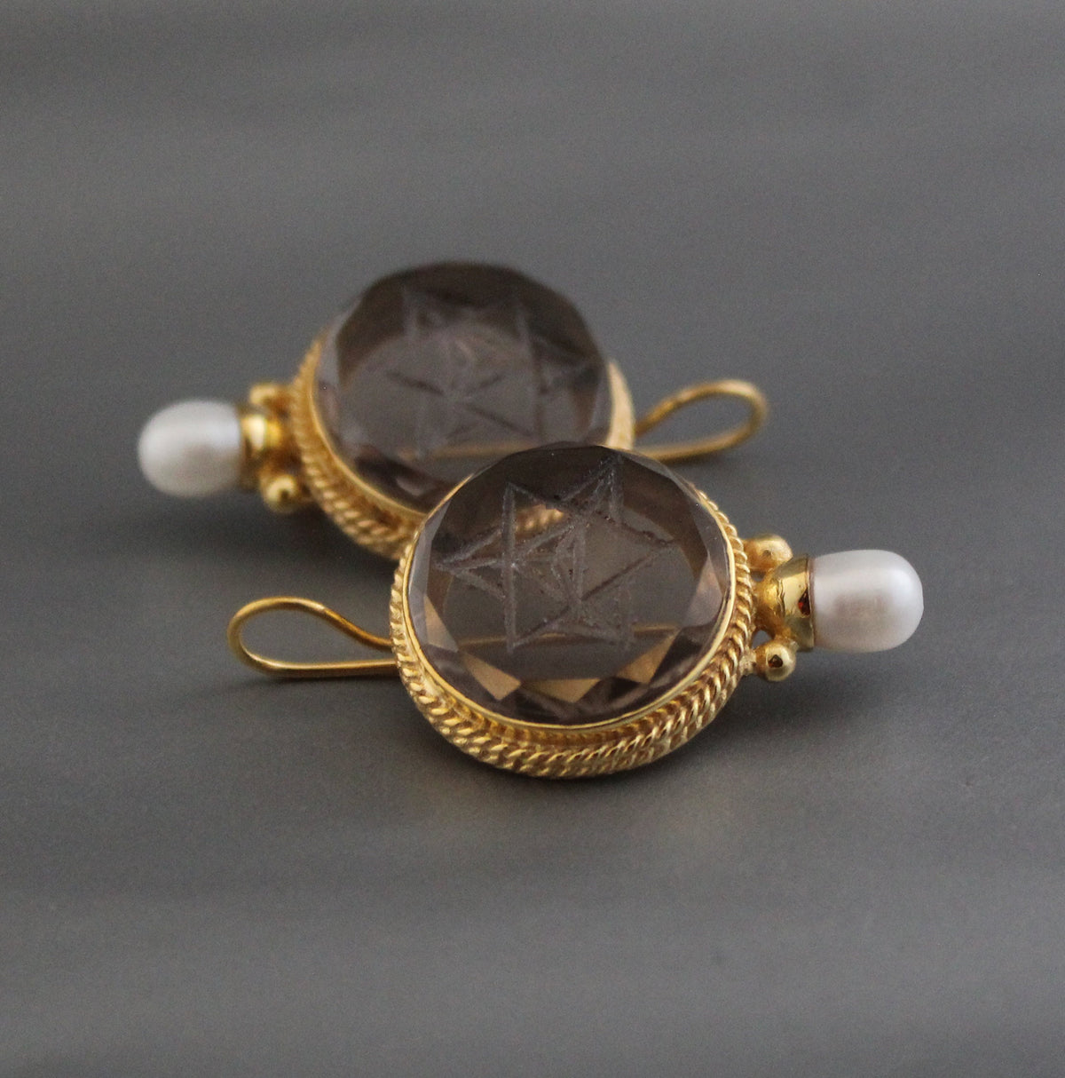 Merkaba Sacred Geometry Earrings, Gothic Gold, photo 8