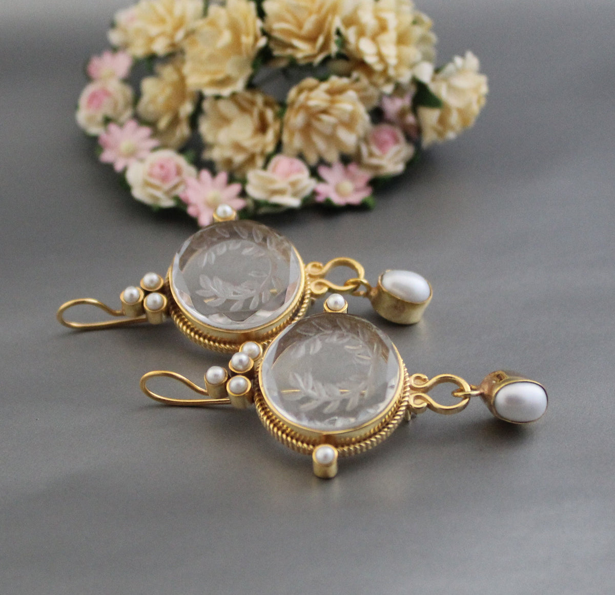 Clear Laurel Wreath Intaglio Pendant and Earrings Set, Gold Chandelier, photo 2
