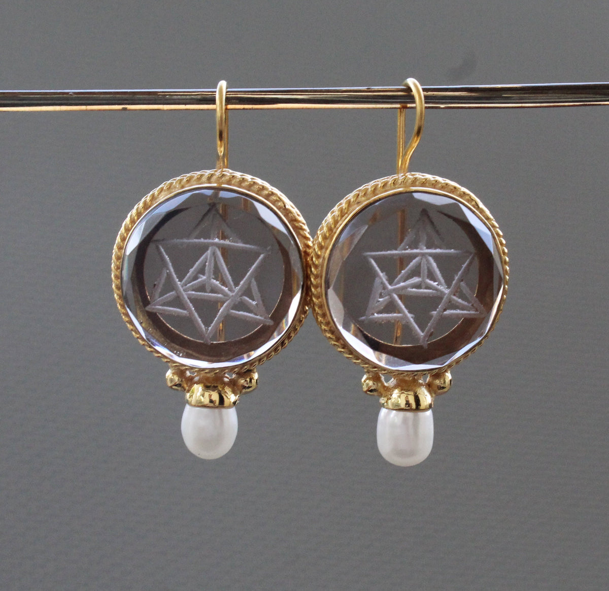 Merkaba Sacred Geometry Earrings, Gothic Gold, photo 4