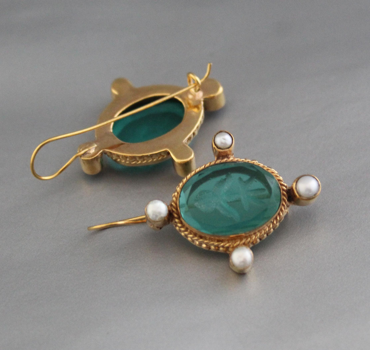 Green Glass Intaglio Earrings, Oval Pearl Accent, 18K Gold, photo 5