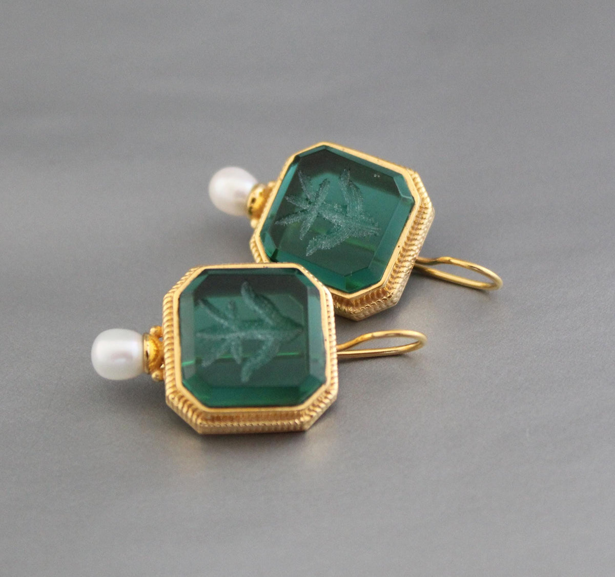 Green Glass Intaglio Earrings, Victorian Art Deco, 14K Gold, photo 2