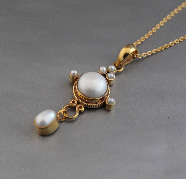 Intaglio Pendant Necklace, Art Deco Style with Pearl