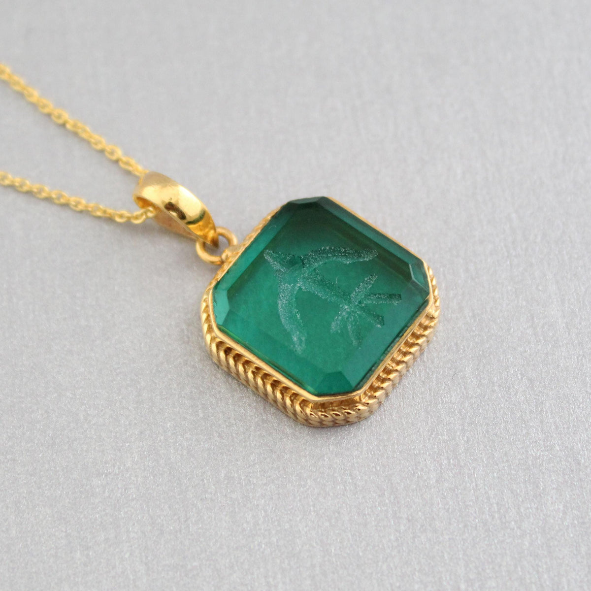 Green Intaglio Necklace, Roman Style Cameo Pendant, photo 2