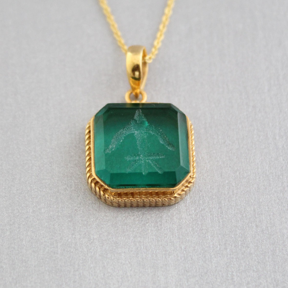 Green Intaglio Necklace, Roman Style Cameo Pendant, photo 4