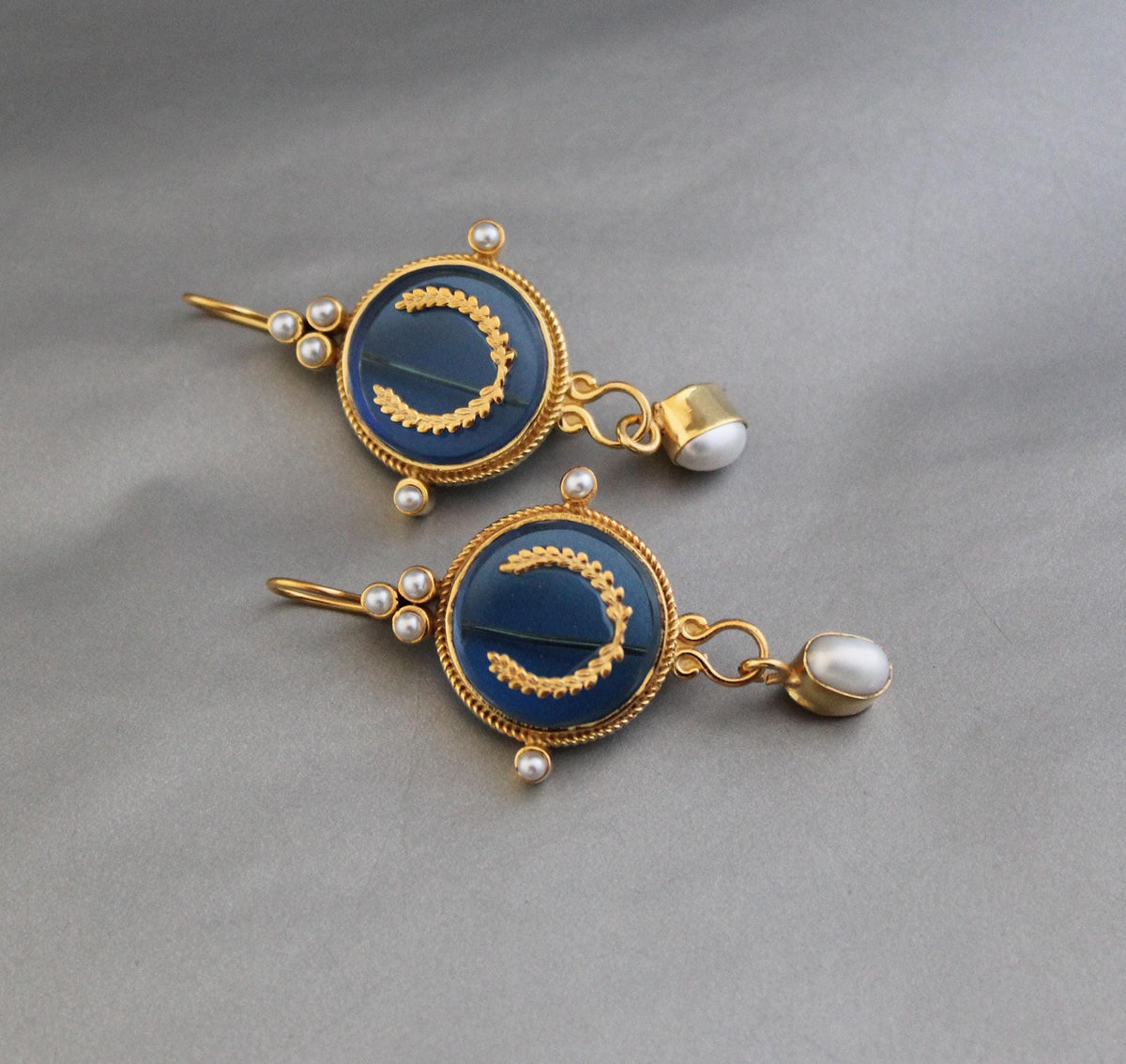 Blue Laurel Intaglio Earrings, Victorian Bridal Pearl Dangles, Gold Plated, photo 6