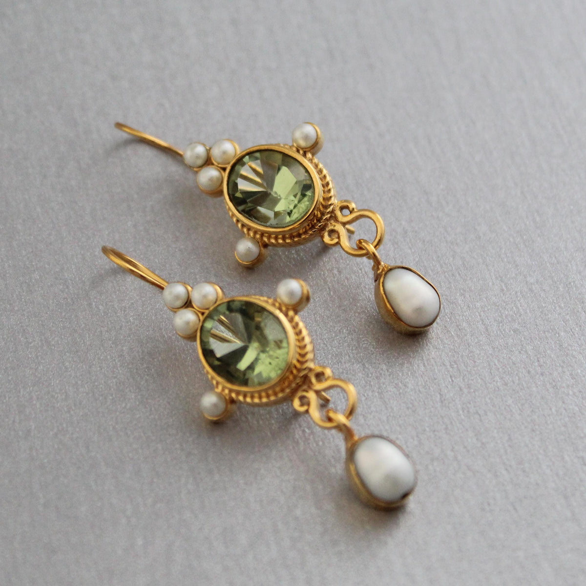 Green Intaglio Glass Earrings, Vintage Art Deco Style, photo 8