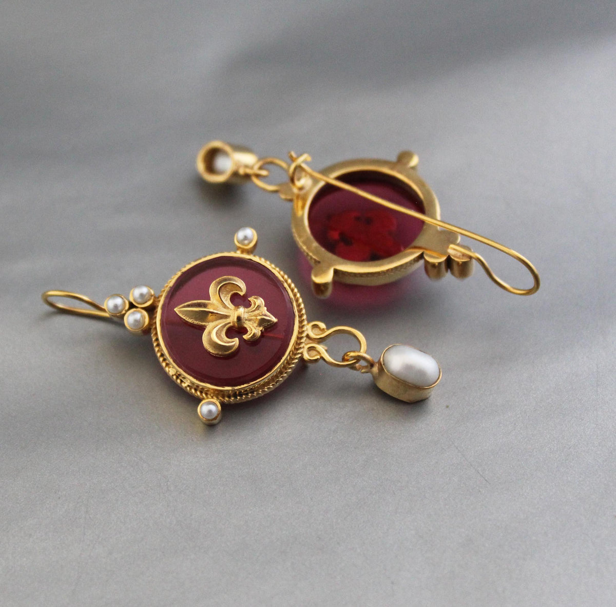 Red Fleur-de-lis Intaglio Earrings, Victorian Dangles, Gold Plated, photo 5