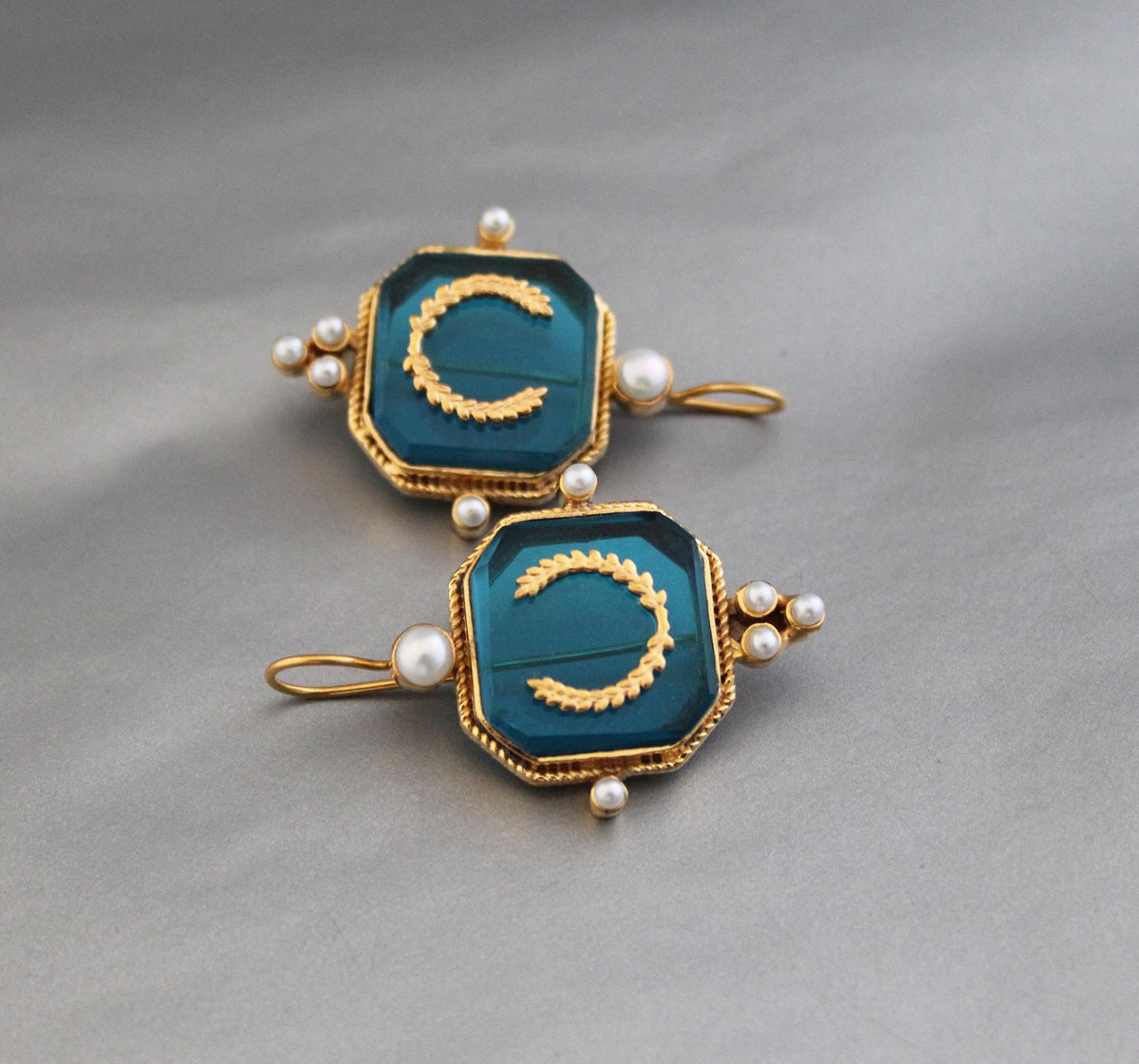 Turquoise Blue Laurel Intaglio Earrings, Victorian Style, Gold Plated, photo 8