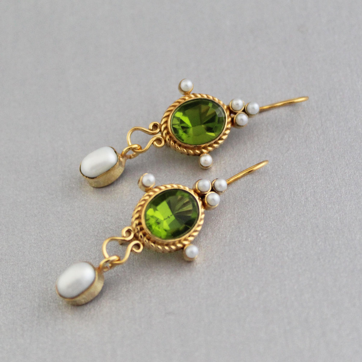 Green Quartz Intaglio Earrings, Art Deco Style, Gold, photo 2