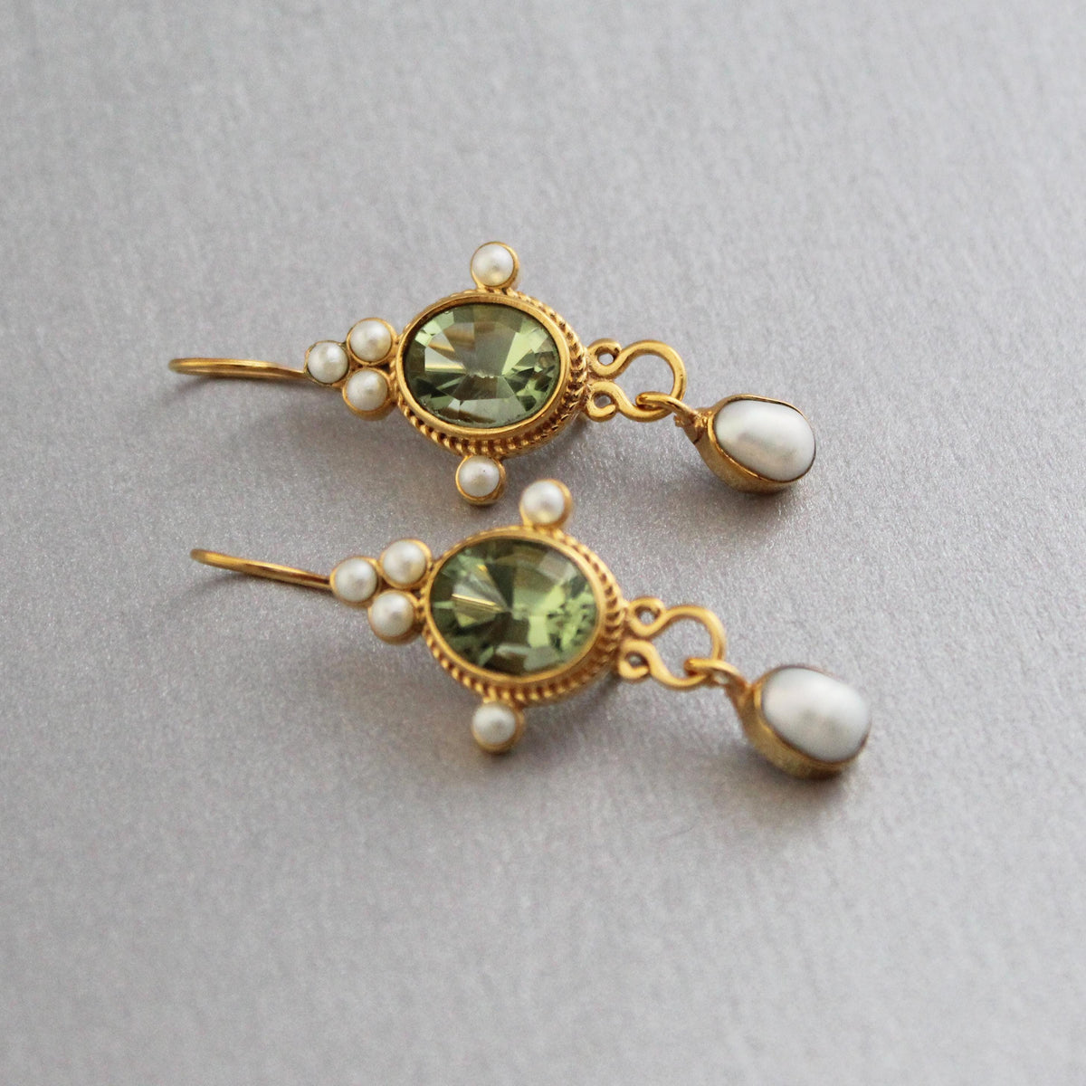 Green Intaglio Glass Earrings, Vintage Art Deco Style, photo 9