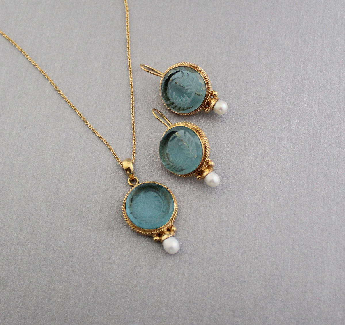 Blue Laurel Intaglio Necklace and Earrings Set, Pearl Drops, Gold Tone, photo 2