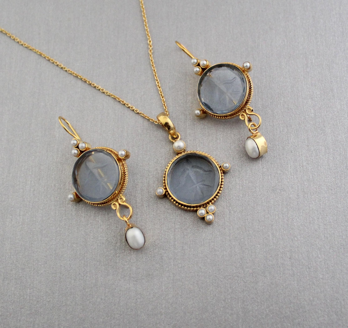 Blue Intaglio Pendant Necklace and Pearl Earrings Set, Gold Tone, photo 3