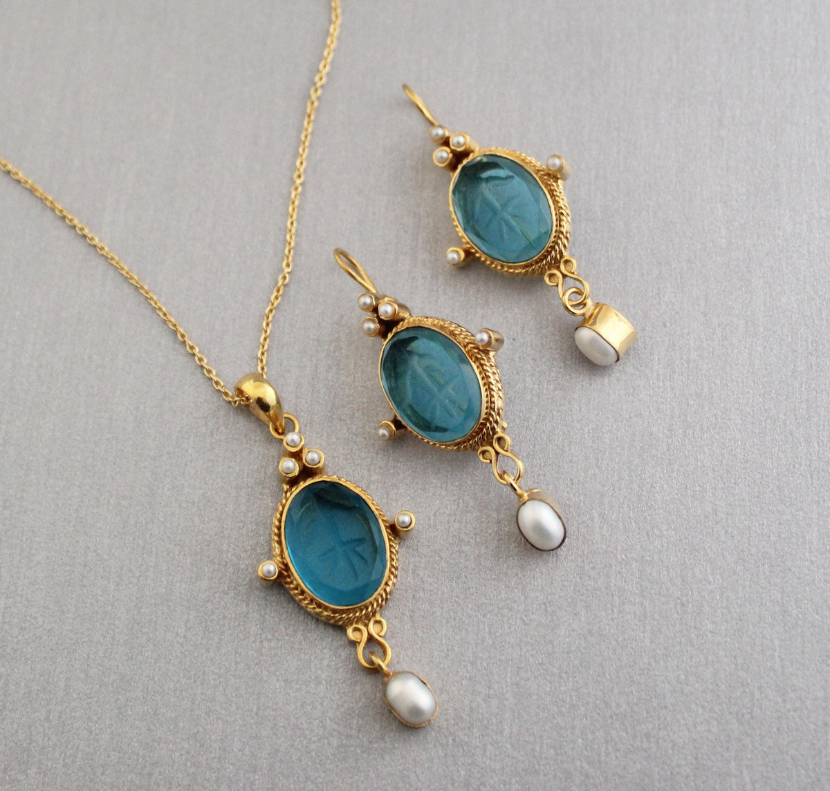 Blue Intaglio Earrings and Pendant Set, Long Vintage Gold, photo 5