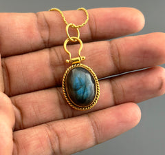 Natural Blue Flash Labradorite 925 Sterling Silver Gold Plated Necklace