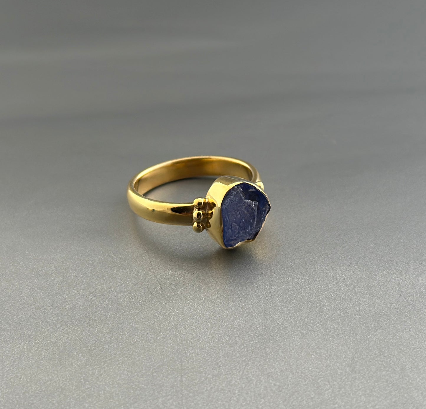 Raw Tanzanite Stone Ring