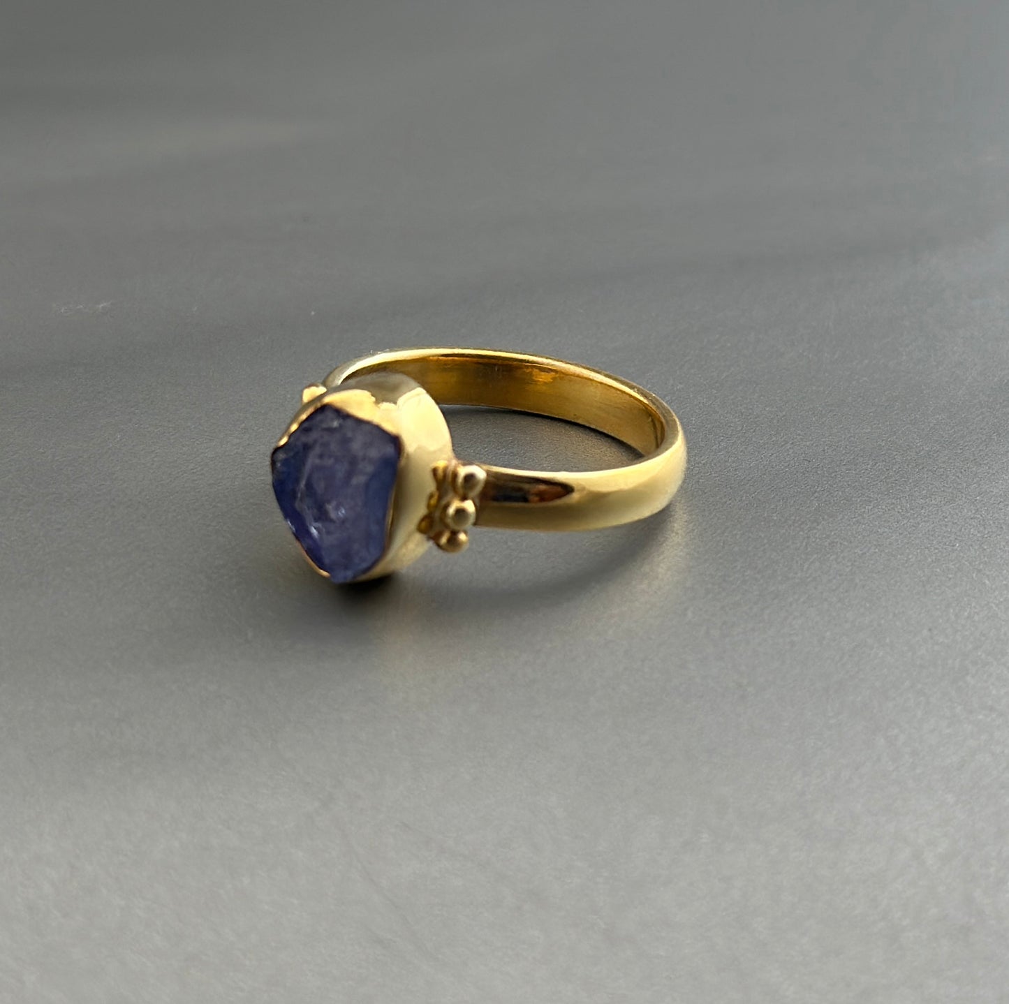 Raw Tanzanite Stone Ring