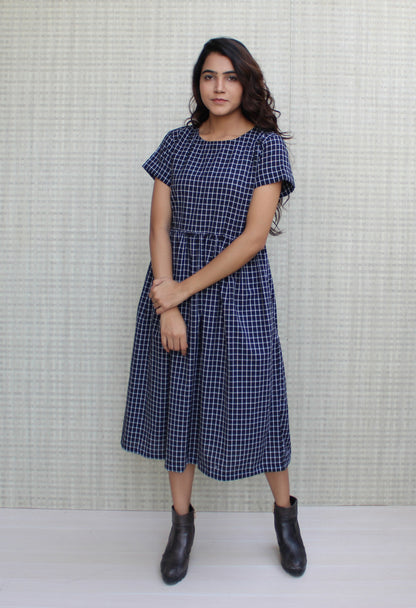 Checkered Short Sleeves Boat Neck Line Smock Linen Dress