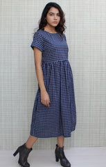 Checkered Short Sleeves Boat Neck Line Smock Linen Dress