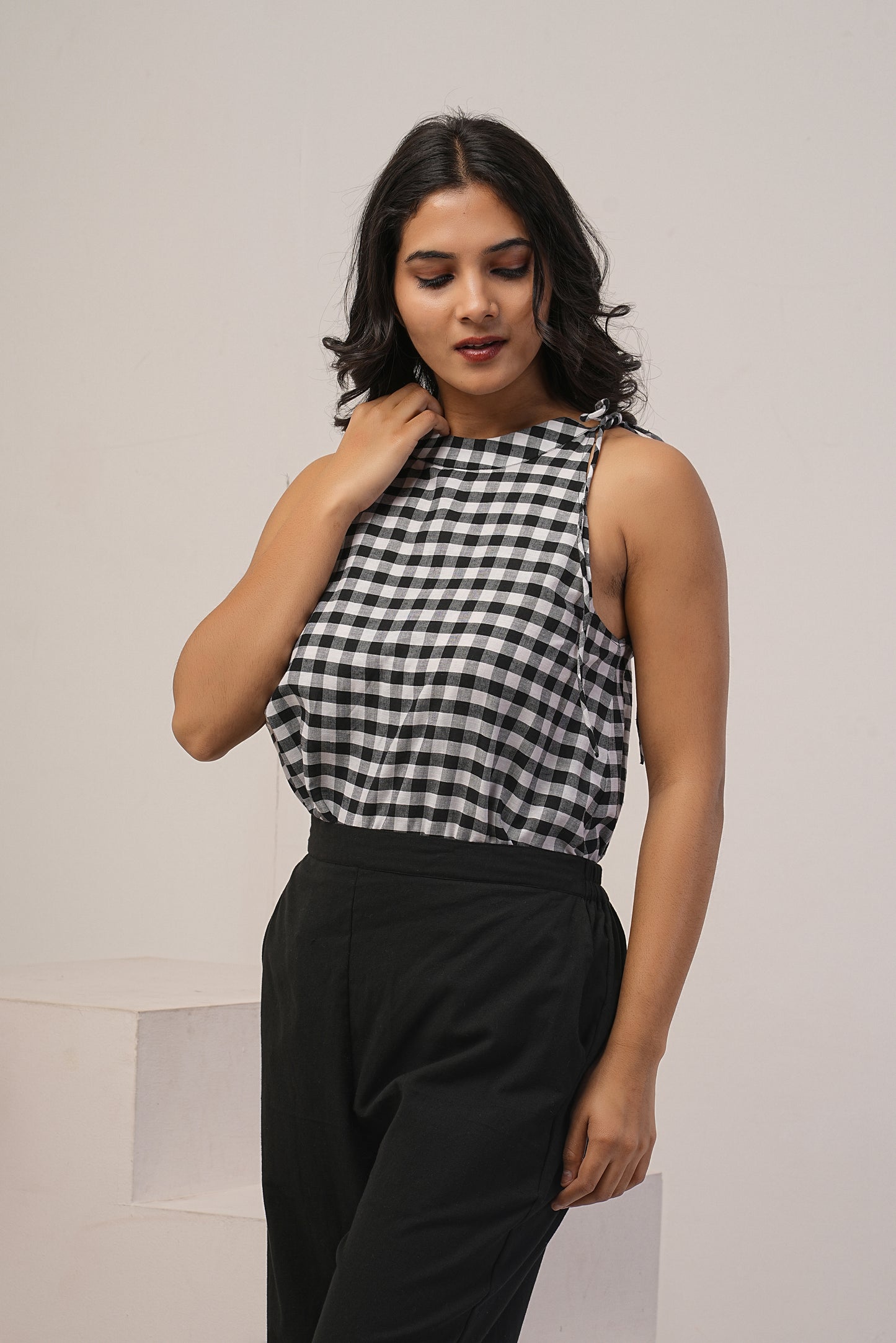 Halter neck Linen Crop Top