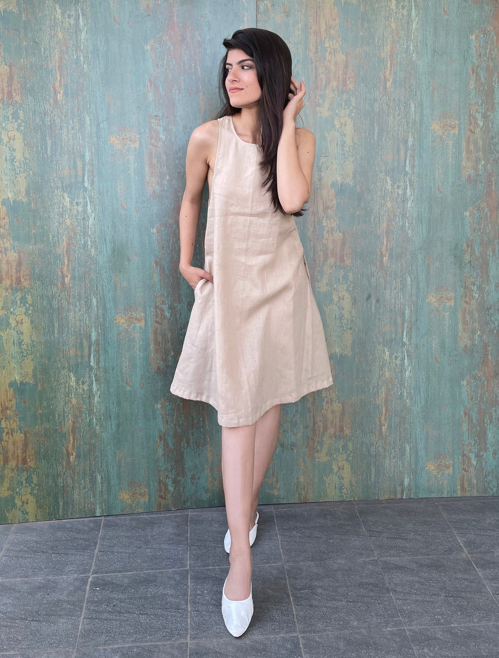 Organic Linen Midi Dress: Sleeveless Halter Top with Pockets