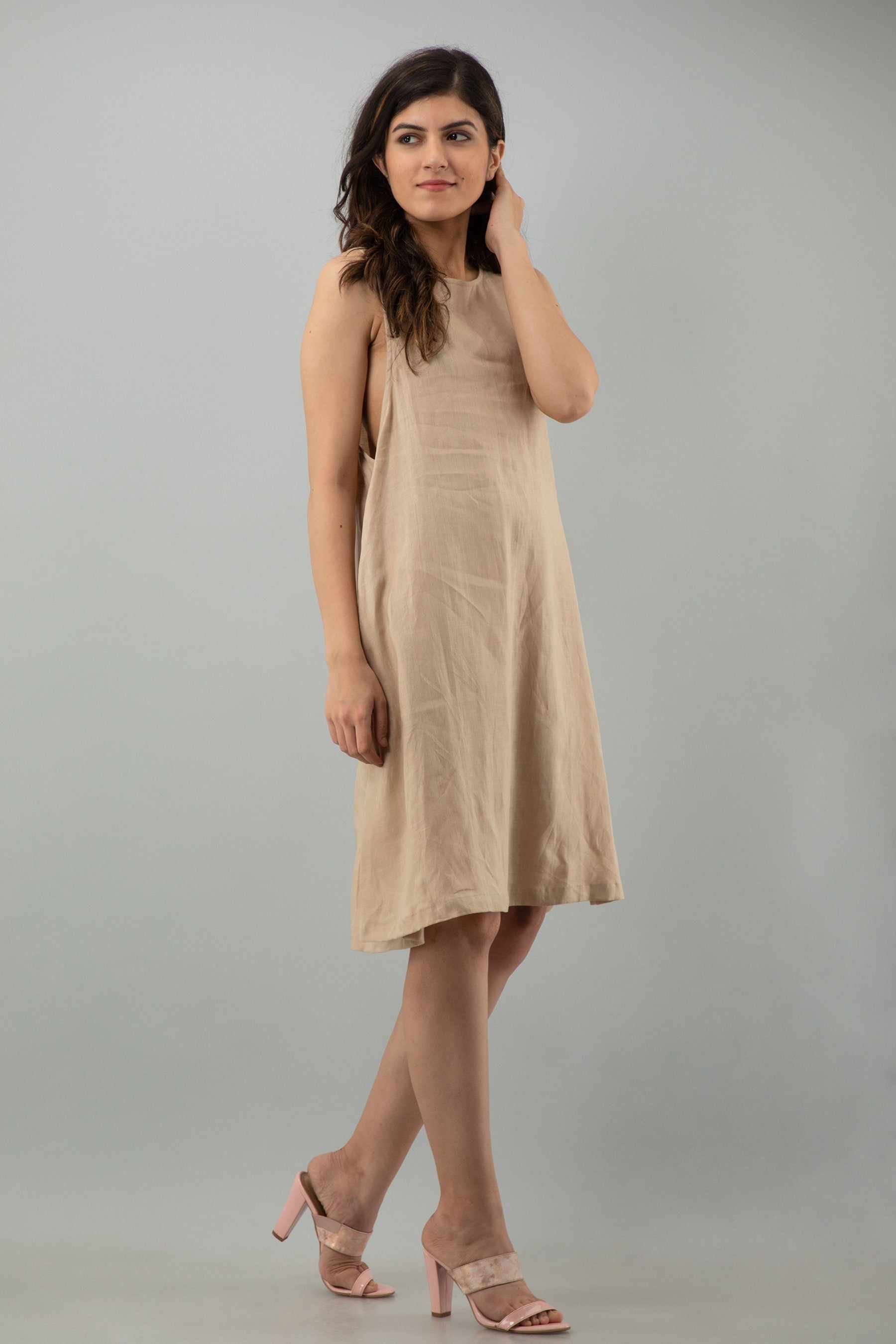 Organic Linen Midi Dress: Sleeveless Halter Top with Pockets