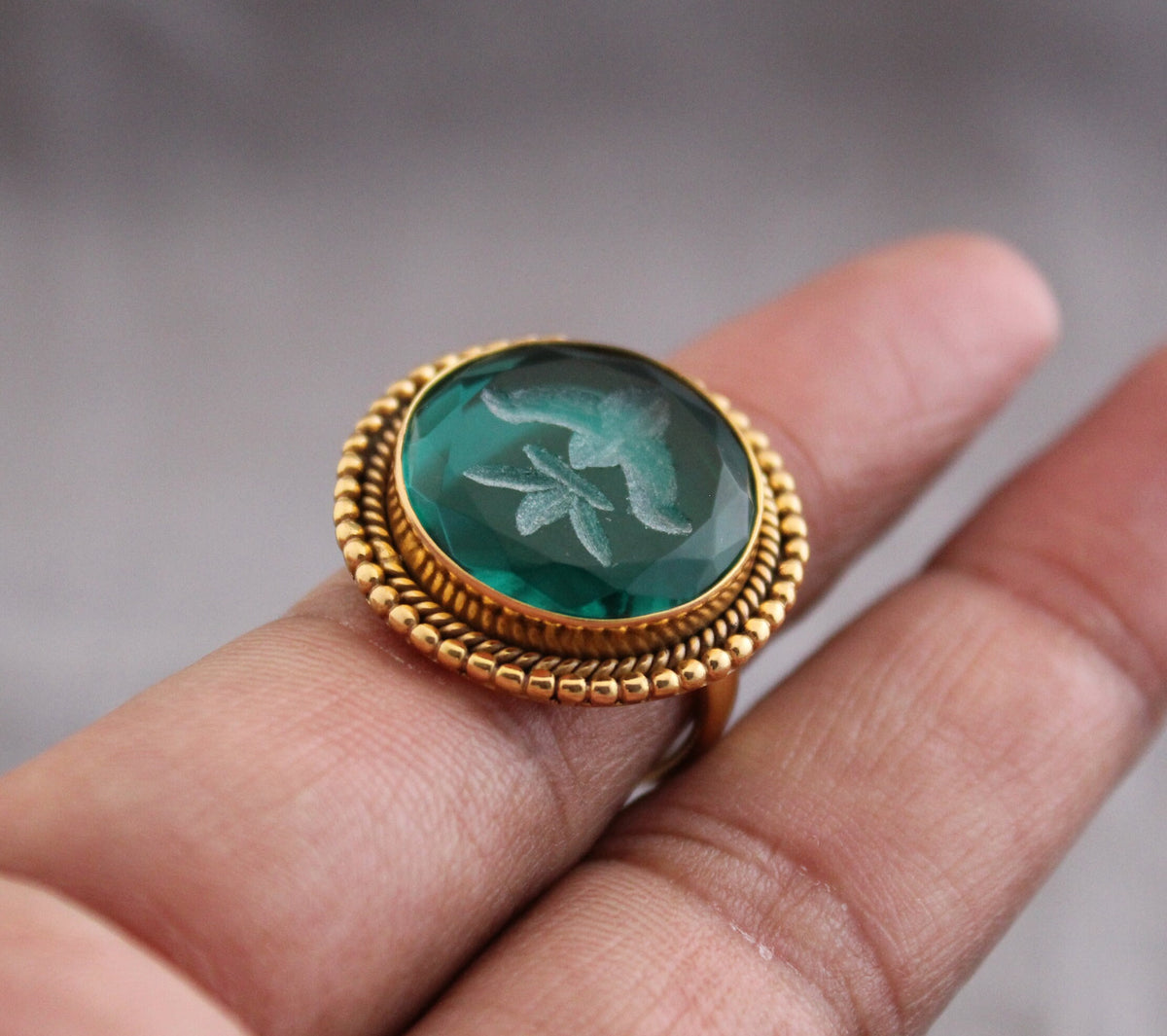 Green Intaglio Ring, Grand Tour Signet Style, Gold Plated, photo 2