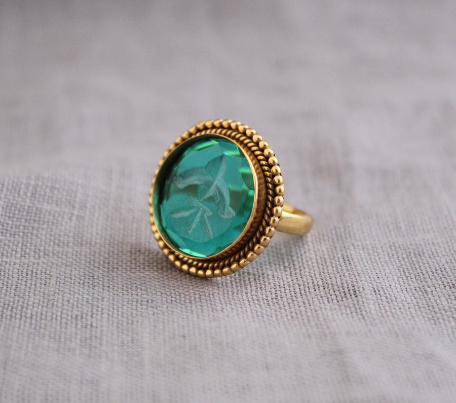 Green Intaglio Ring, Grand Tour Signet Style, Gold Plated, photo 5