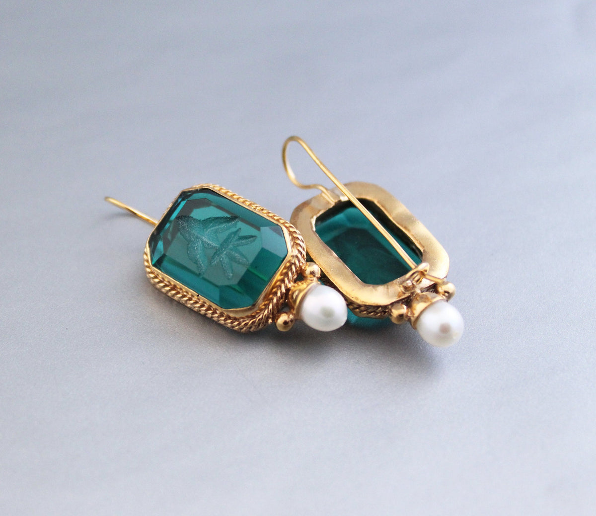 Intaglio Glass Earrings, Vintage Victorian Brass with Pearl, photo 10