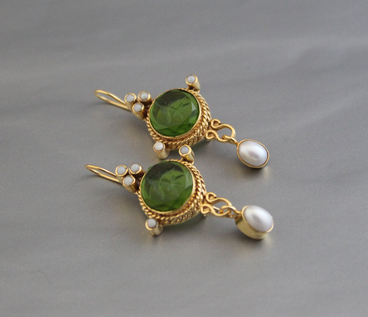 Small Green Round Intaglio Earrings, Art Deco Style, Gold Plated, photo 6
