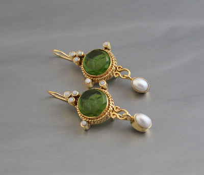 Small Green Round Intaglio Earrings, Art Deco Style, Gold Plated, photo 6