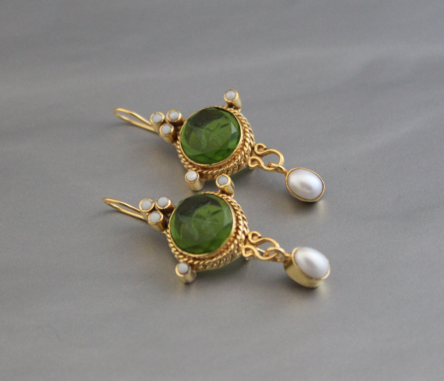 Small Green Round Intaglio Earrings, Art Deco Style, Gold Plated, photo 6