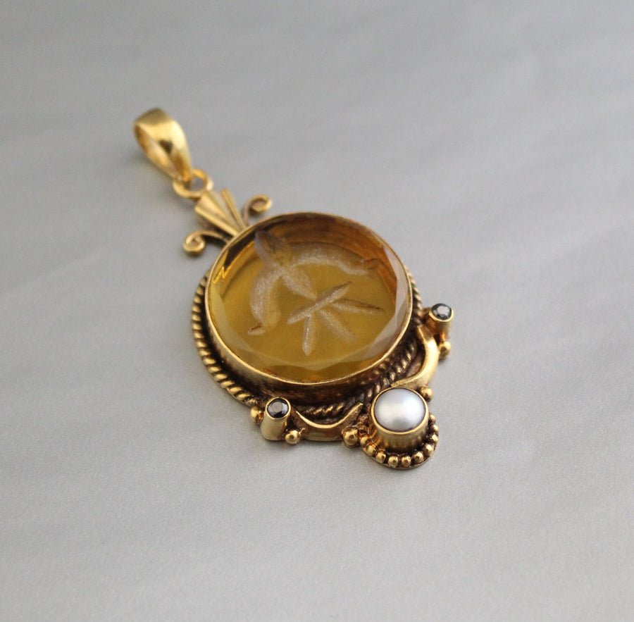 Yellow Intaglio Pendant Necklace, Edwardian Style, Brass, photo 4