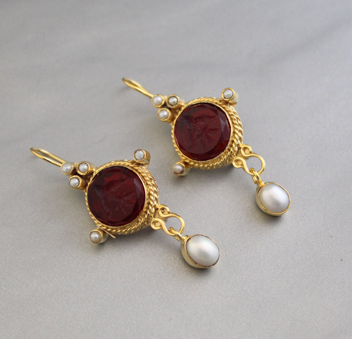 Red Quartz Intaglio Earrings, 14K Gold Pearl Dangles, photo 4