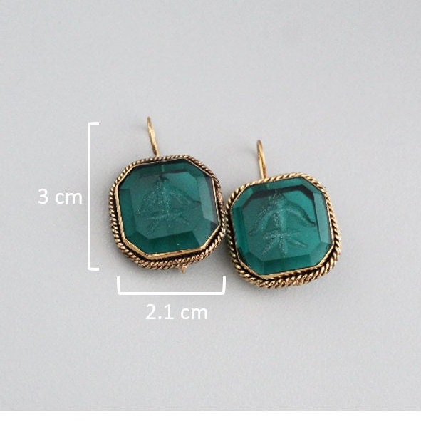 Green Glass Intaglio Earrings, Vintage Cameo Style, 18K Gold, photo 3