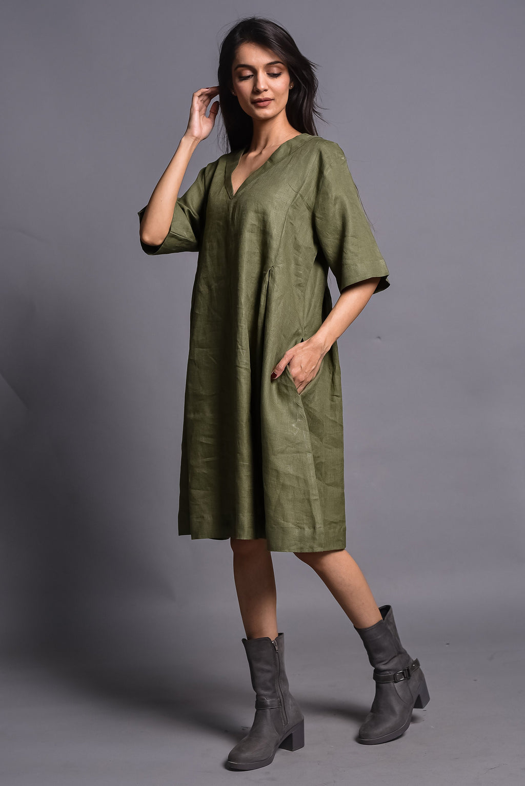 Pure Linen Tunic Dress: V-Neck, Half Sleeve, Plus Size