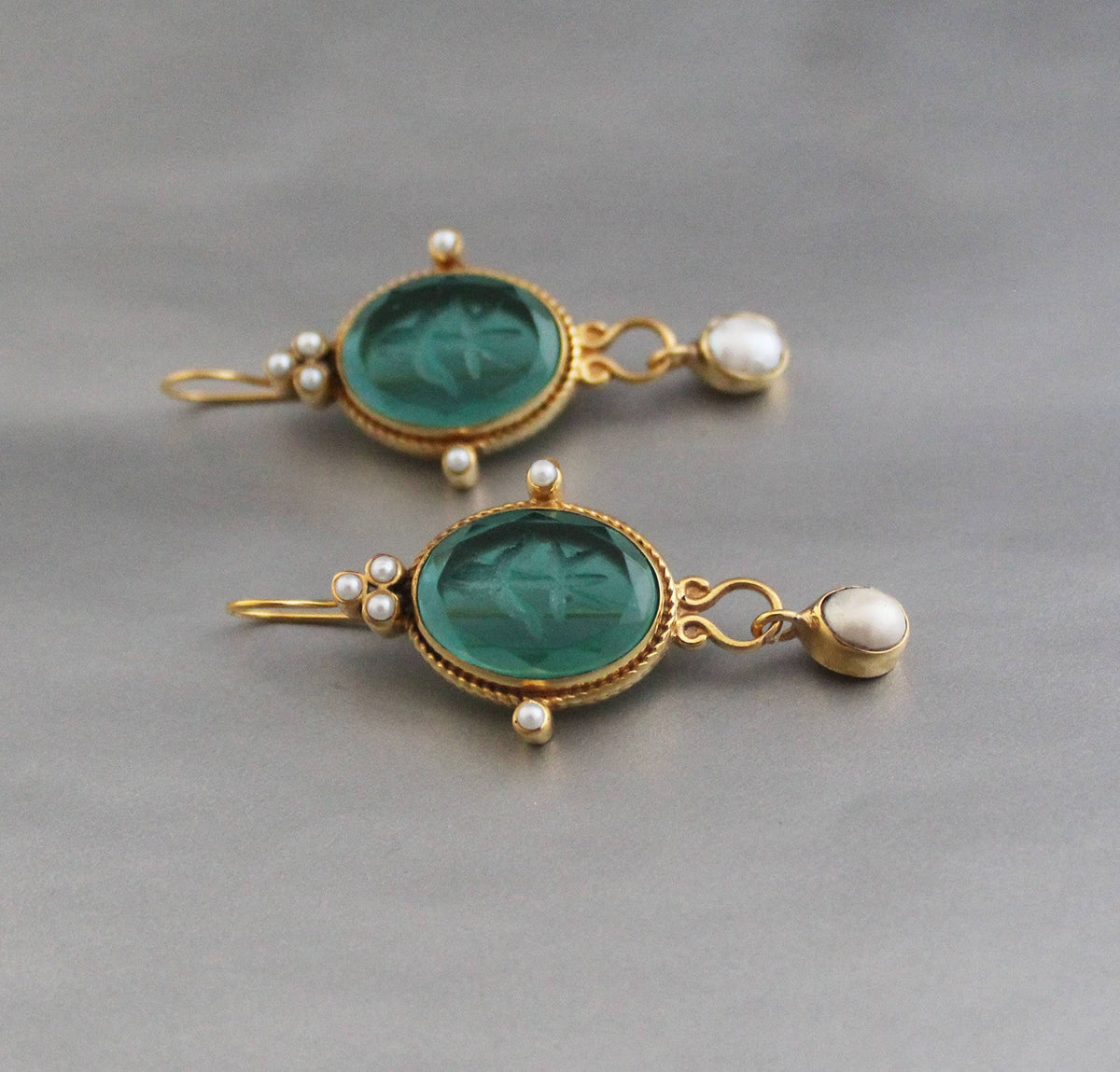 Green Intaglio Earrings, Victorian Style, 18K Gold, photo 4